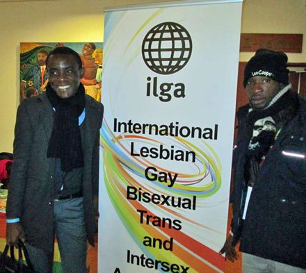 Una reunión en 2012 de la ILGA.  A la derecha Dominique Menoga.  A la izquierda, Yves Yomb, director  ejecutivo de Alternatives Cameroun
