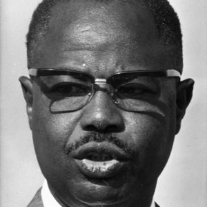 Ex presidente de Camerún Ahmadou Babatoura Ahidjo (Foto cortesía de Biography.com)